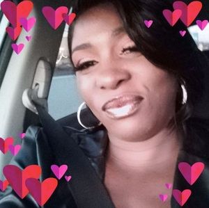 Meet your Posher, Carrie